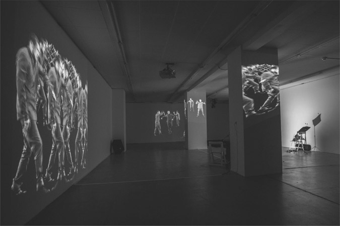 Figure 5.3 Installation view of the audiovisual installation ein sehen raus hören. The six-channel video work was asynchronously coupled with a passacaglia to examine and reveal subjective synchronicity.