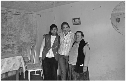 Figure 18.1 Jessica Rodríguez with Two of Her Employees Source: Dalila Boclin.