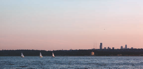 For this Lake Washington sunset image, I metered on a middle tonal value in the water to determine the exposure. Exposure: ISO 100, f/8, at 1/160 second using an EF 70–200mm f/2.8L IS USM lens.