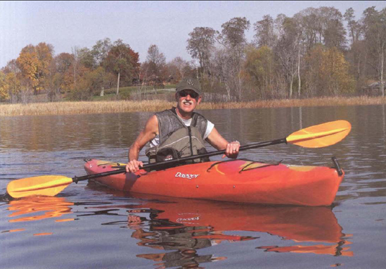 Surprise your kayaking companion with a framed memento of the owing. Exposure at 1/1250 second, f/4.