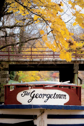 The Georgetown Canal Boat offers rides during warm months through Georgetown on the C&O Canal (see A on the map). Taken at ISO 400, f/4, 1/200 second with a 150mm lens.