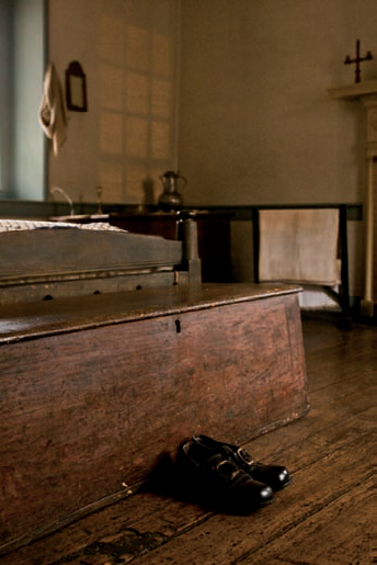 A bedroom within the Old Stone House (see C on the map). Taken at ISO 3200, f/4, 1/15 second with a 50mm lens.