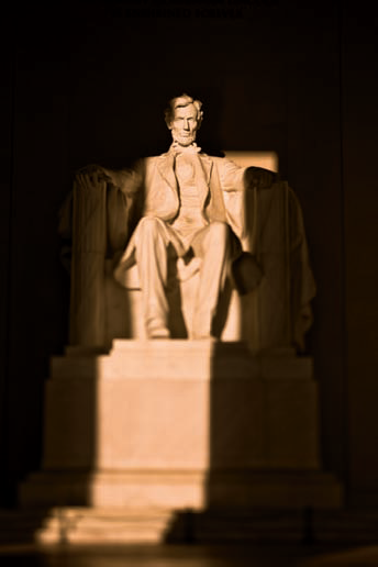 The statue of Lincoln as the morning sun rises (see C on the map). Taken at ISO 100, f/4, 1/1000 second with a 90mm tilt-shift lens (which creates the blurred effect at the top and bottom of the image).