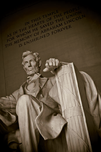 Try tilting your camera a bit to get a more dynamic composition of the statue of Lincoln (see C on the map). Taken at ISO 400, f/5, 1/160 second with a 70mm lens.