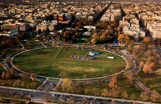 The view of the White House and President's Park South (also known as the Ellipse) on a fall afternoon (see F on the map). Taken at ISO 320, f/8, 1/80 second with a 50mm lens.