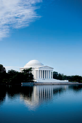 Viewing the Jefferson Memorial from the east side of the Tidal Basin in the morning (see A on the map). Taken at ISO 400, f/4, 1/400 second with a 70mm lens.