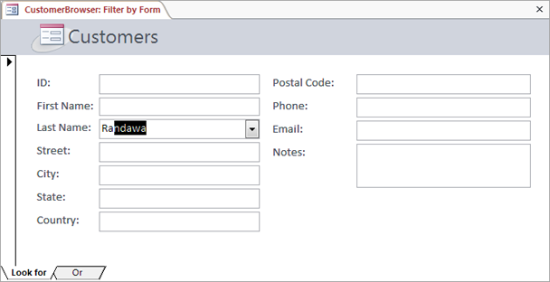 Here’s the Customers form in “Filter by Form” mode. Using the drop-down list, you can quickly find a customer by last name. Or you can find a name by typing the first few letters rather than scrolling through the list, as shown here. In this example, typing “Ra” brings up the first alphabetical match: the last name Randawa.