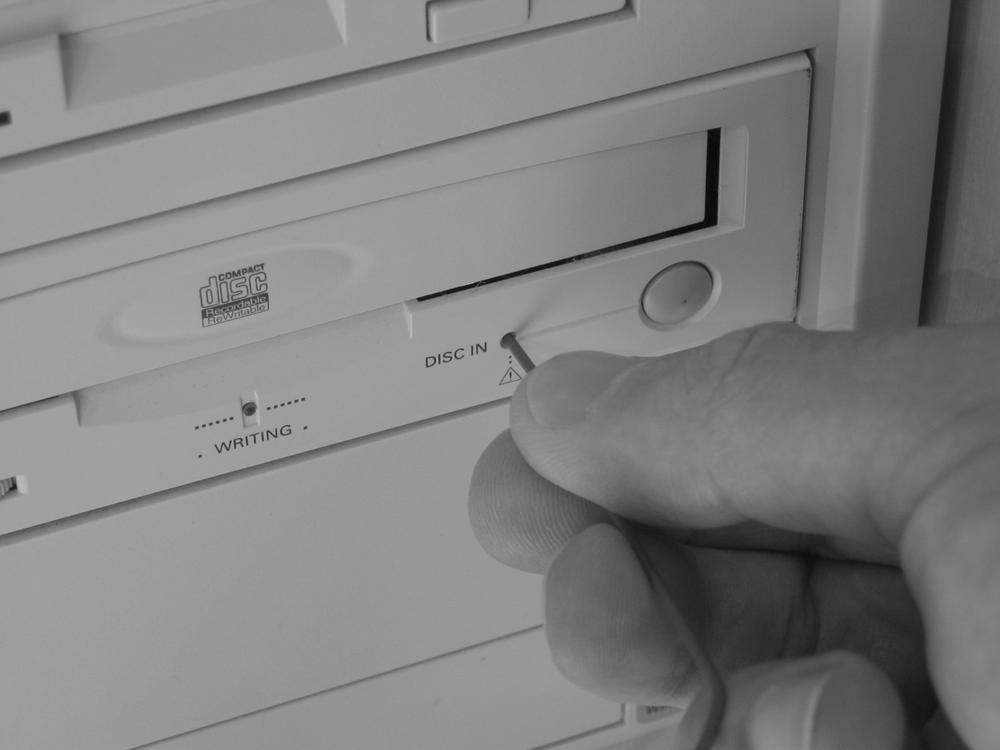 Be sure to turn off your PC before pushing the paper clip into the hole to extract a stuck CD or DVD. If the PC’s turned on, the spinning disc could fly out of the tray like a Frisbee.