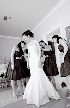 BRIDE'S DRESSING ROOM