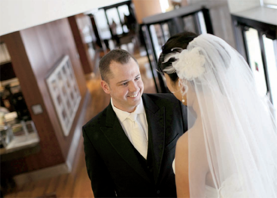 BRIDE AND GROOM FIRST LOOK