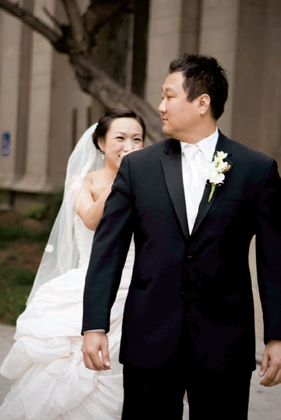 BRIDE AND GROOM FIRST LOOK