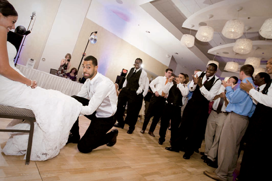 GARTER AND BOUQUET TOSSES