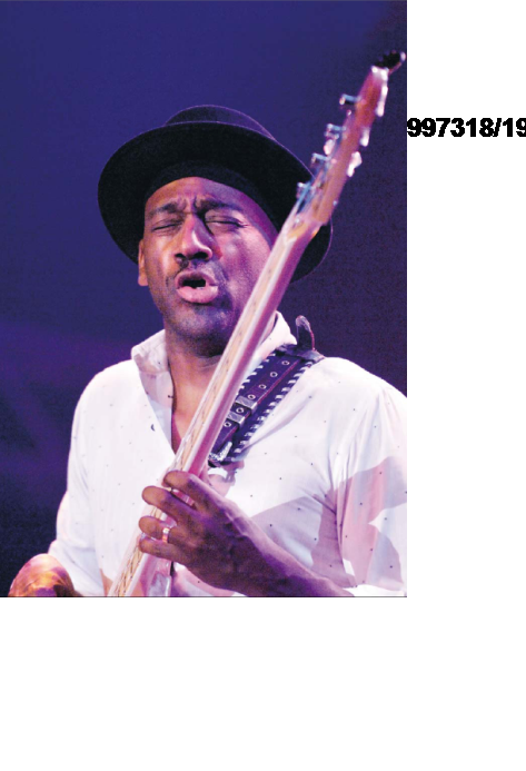 Marcus Miller, 2007. Nikon D2X, 1/320 sec, f/2.8, ISO 1600, 190 mm