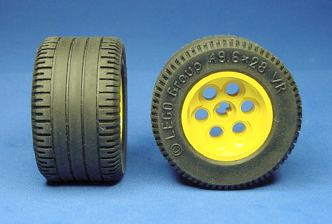 LEGO wheels selected for Sandwich. 49.6 × 28 VR: rim #6595 and tire #6594.
