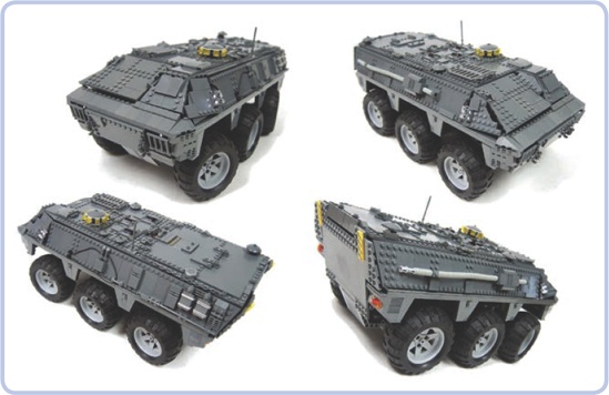 The Spanish BMR-2 is a typical armored personnel carrier, with a body made of surfaces connected at complex angles. My model had a body made of plates and tiles kept in place by a system of hinge plates.