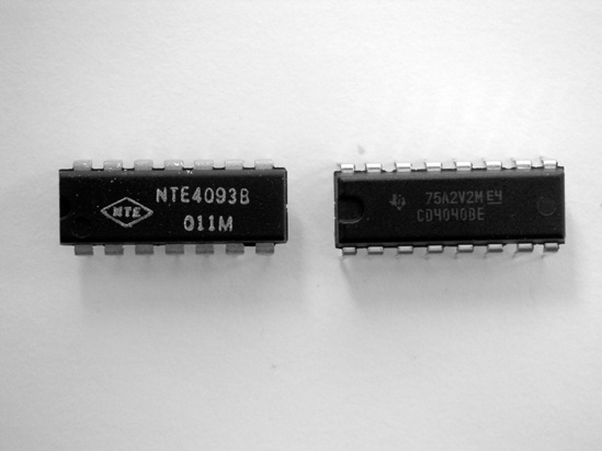 The CD4093 (left) and CD4040 (right) ICs, with legs numbered