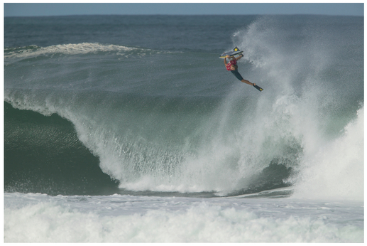 FIGURE 26 The water in this image is fairly similar and we recognize that it’s one thing, making for a large “light-weight” area. The body surfer, although small in the frame, has high intensity due to his color and body shape and because he’s in the air.