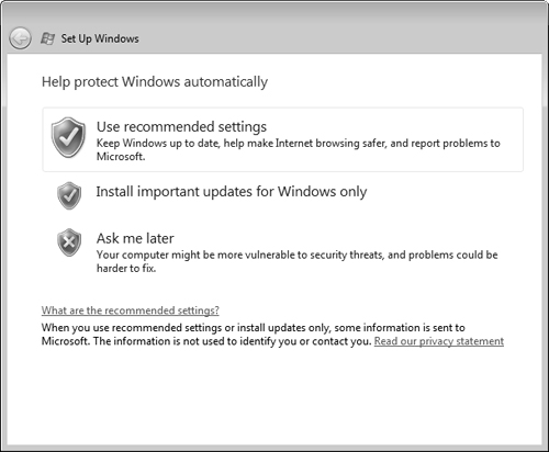 The Help Protect Windows Automatically screen enables you to choose the appropriate security level. You should always select the Use Recommended Settings option.