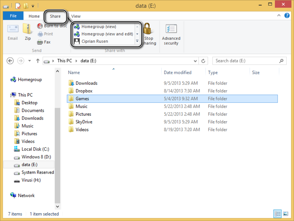 A screen shot of the Share tab in File Explorer and the available sharing options.