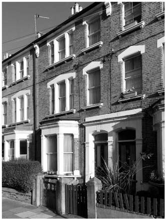 FIGURE 1.4, ABOVE Houses in Paulet Road, an example of D-type houses with a minimum value of £600. Built in the 1870s by different builders using the floor plan and elevation template as defined in the Parsons & Bamford lease agreement.