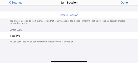 Screenshot depicting how when the bandleader taps the record icon on his or her iPad Pro to start the jam session, the count-in appears on both devices and then the recording begins.