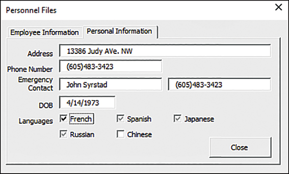 The figure shows a userform requesting employee information. Several check boxes have been set up to select the languages known by the employee.