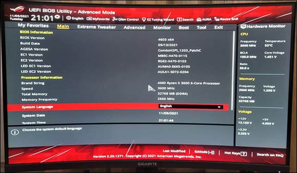 Snapshot of the UEFI interface on an ASUS PC.