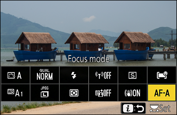 Snapshot shows if the lens lacks an auto/manual focus switch, set the focus method through this i menu option.