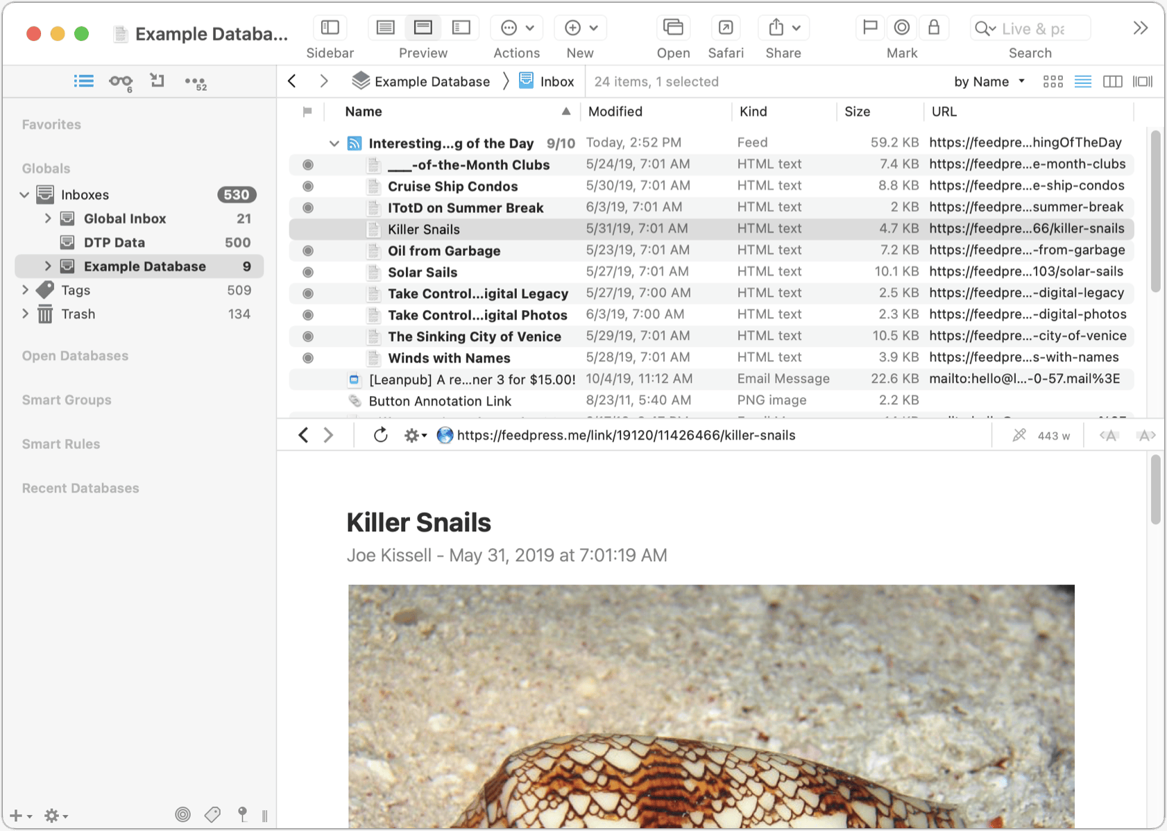 Figure 53: Feeds appear much like groups, and each article in a feed is a separate document.