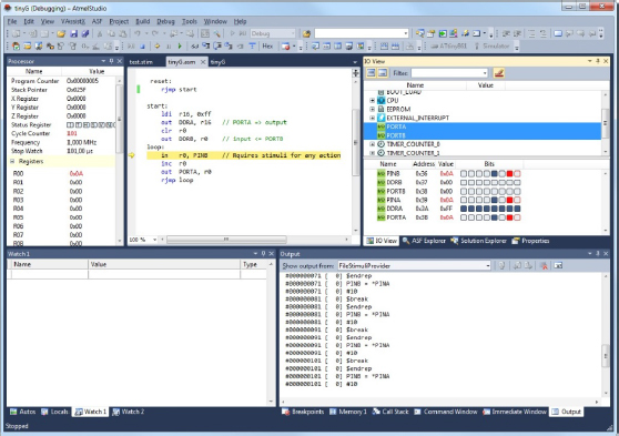 Snapshot depicts the Atmel Studio simulator.