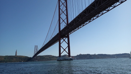 Schematic illustration of 25 de Abril Bridge and the Sanctuary of Christ the King monument in the city of Almada.