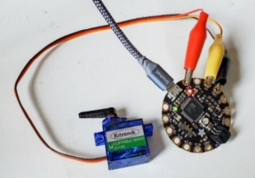 Figure 6.37 – Servo with croc clip connections
